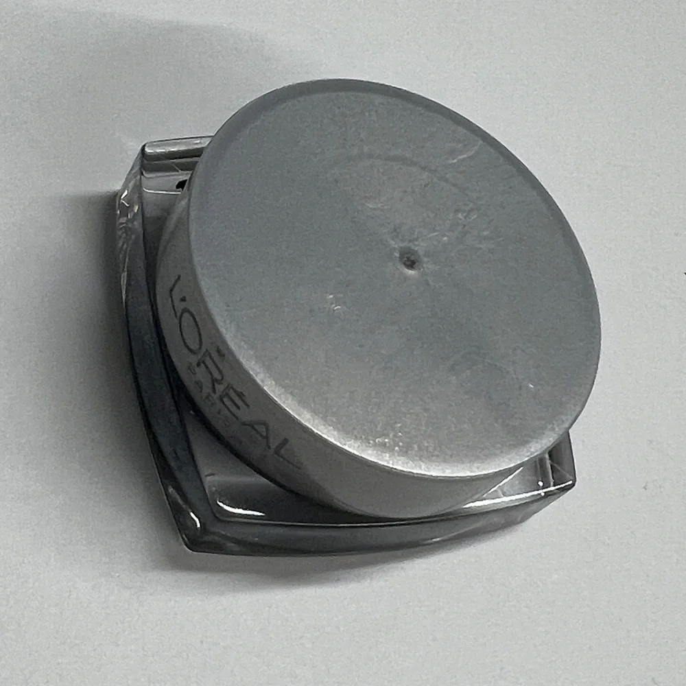 L’Oréal Guilded Envy Timeless Blue Spark Infalible 24 hr Eyeshadow Pot